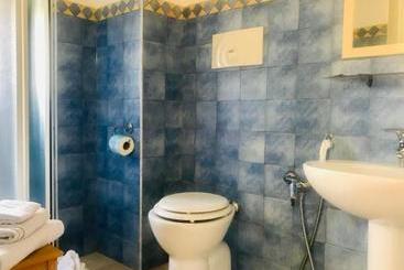 تختخواب و صبحانه Casa Vacanze Il Cenito