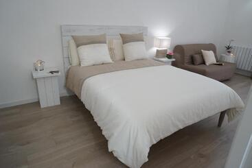 Femily B&b Bed And Breakfast Di Puglia In   Bari