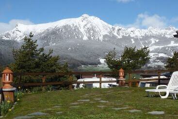 בית מלון כפרי Dalailama Village