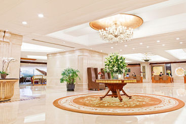 Crowne Plaza Nanjing Hotel & Suites
