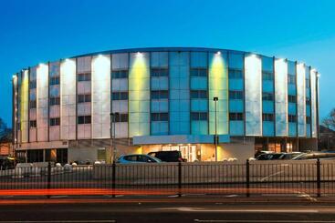 هتل Best Western London Heathrow Ariel