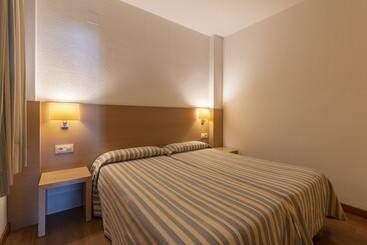 Almirall Apartaments