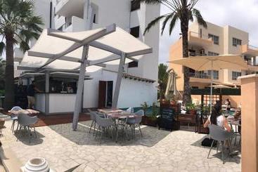 Apartamentos Sol Naixent