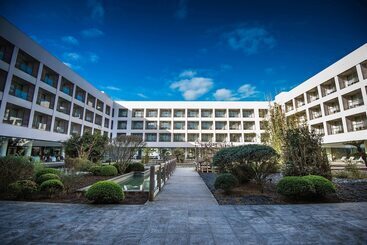 Azoris Royal Garden - Leisure & Conference Hotel