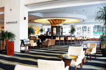 هتل Equatorial Qingdao