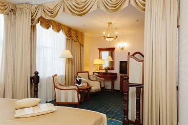 Grand Hotel Emerald