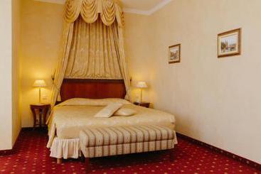 Grand Hotel Emerald