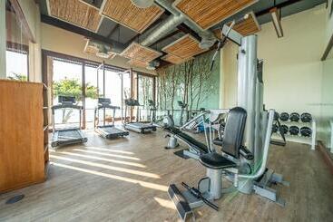 هتل Le Vimarn Cottages & Spa