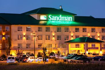 هتل Sandman  Calgary Airport