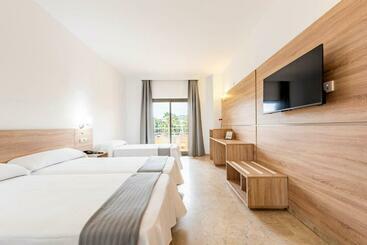 هتل Toboso Almunecar