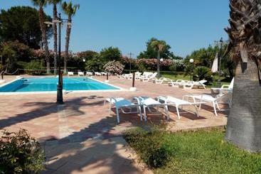 هتل Azienda Agrituristica Baglio Carta