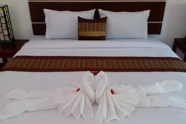 هتل Villa Chitchareune 2