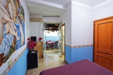 پانسیون Bed And Breakfast Da Claudio