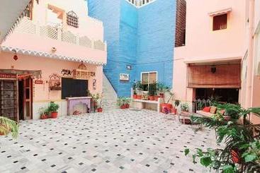 پانسیون Durag Niwas Guest House