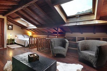 Beautiful Country House With Stunning Views Of The Mountains Of Asturias