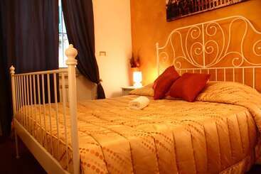 تختخواب و صبحانه Beb Domus Ubaldi