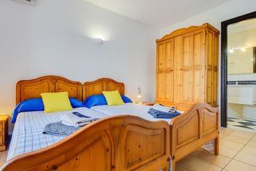 Cozy Cottage In Porto Cristo Novo With Swimming Pool