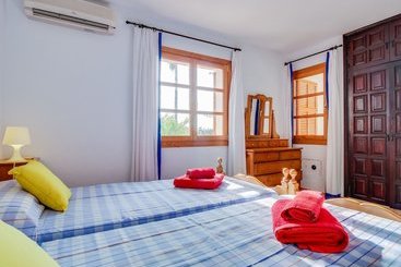 Cozy Cottage In Porto Cristo Novo With Swimming Pool
