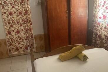 بنسيون One World Village Guesthouse