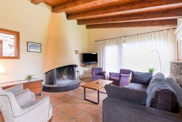 Rural Cottage In The Catalonian Prepyrenees