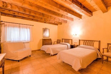 Rural Cottage In The Catalonian Prepyrenees