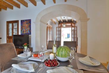 Mallorca Town House With Pool Beaches 20 Mints