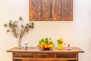 Mallorca Traditional Townhouse Holiday In Llubi