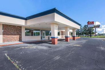 مُتل Econo Lodge Neenah