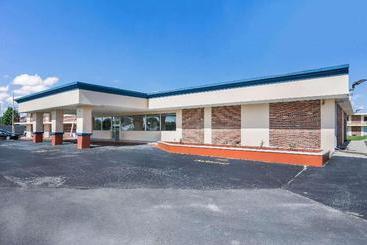 مُتل Econo Lodge Neenah