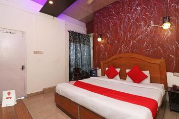 هتل Oyo 74244 Bip Inn Comforts By Cian Suites