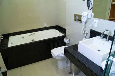 Bourbon Vitoria Residence Hotel