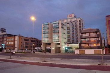 Bourbon Vitoria Residence Hotel