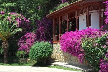 Club & Hotel Letoonia