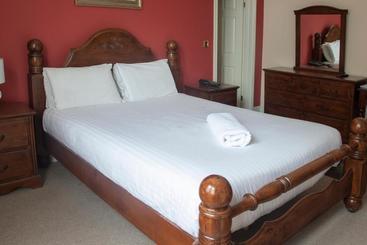 تختخواب و صبحانه The Shakespeare Deluxe Hotel And Caribbean Restaurant Halifax