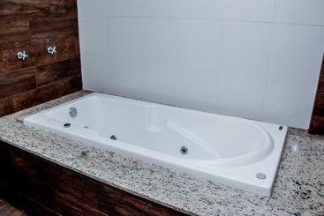 هتل Inacio S Plaza