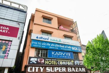 هتل Oyo 70752  Viram House
