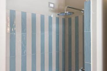 تختخواب و صبحانه Diecidodici Boutiquerooms