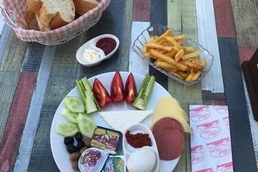 تختخواب و صبحانه Honor A Pansiyon