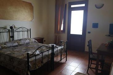 هتل Agriturismo Catena