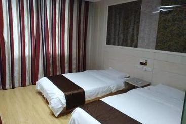 Thank Inn Chain Hotel Anhui Fuyang Trade City Store