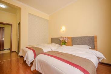 Thank Inn Chain Hotel Yunnan Lijiang Old Town Dashuiche North Gate