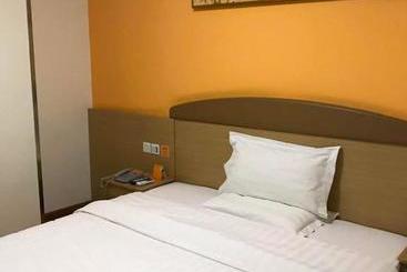 فندق 7days Inn Ya`an Bridge Street Center