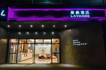 Lavande Hotel Luzhou Bbq New World
