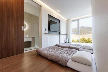 ホテル Laterrace Cove Suite