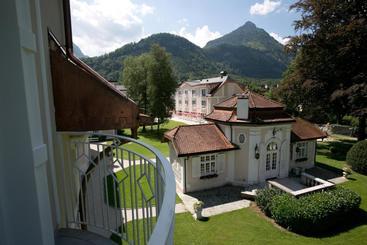 Schloss Kurhotel Strobl