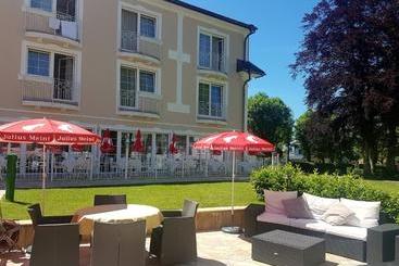 Schloss Kurhotel Strobl