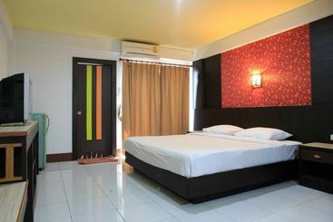 Phakawan Apartment