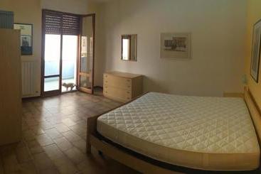 Claudia Residence