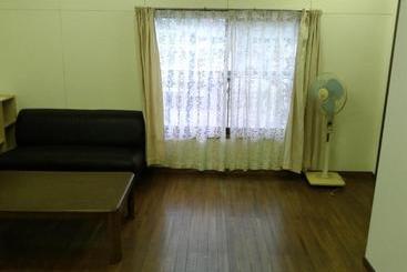 پانسیون Taiseian
