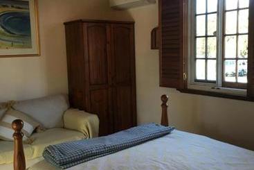 Rosemoore Bed & Breakfast